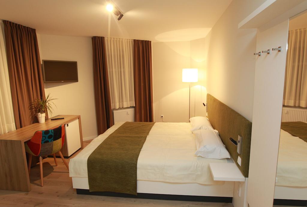 Hotel-Restaurant Entrada Bielefeld Zewnętrze zdjęcie