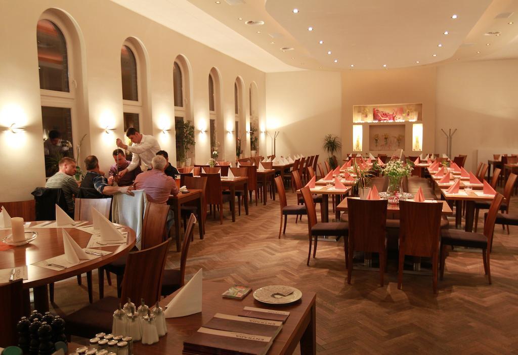 Hotel-Restaurant Entrada Bielefeld Zewnętrze zdjęcie
